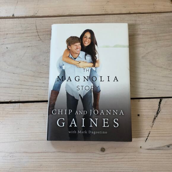 The Magnolia Story Book Chip & Joanna Gaines - Picture 1 of 5